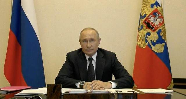 Владимир Путин: "Мы соскучились по нормальному образу жизни"