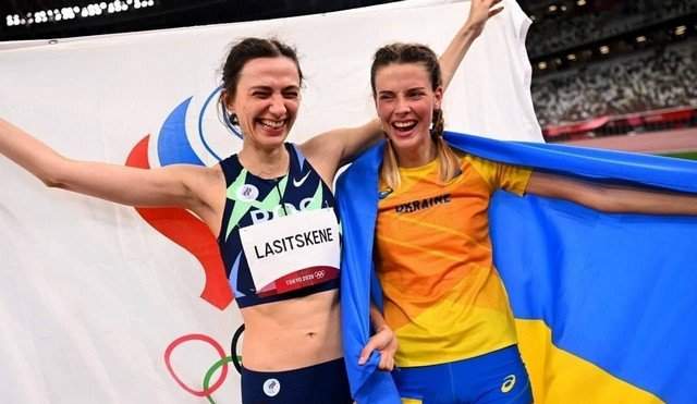 Россиянка Мария Ласицкене и украинка Ярослава Магучих - на Олимпиаде в цветах флага