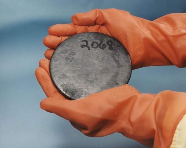 Как выглядит 1 килограмм урана