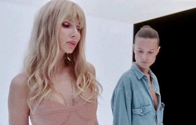 Украинская модель Татьяна Рубан, снявшаяся в клипе Светланы Лободы Indie Rock в джинсовой кофте