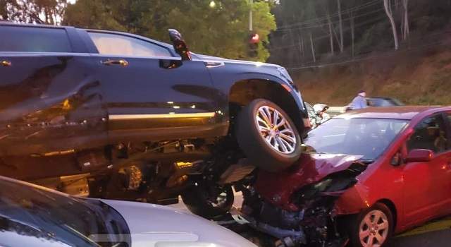 В Лос-Анджелесе Арнольд Шварценеггер попал в крупную аварию