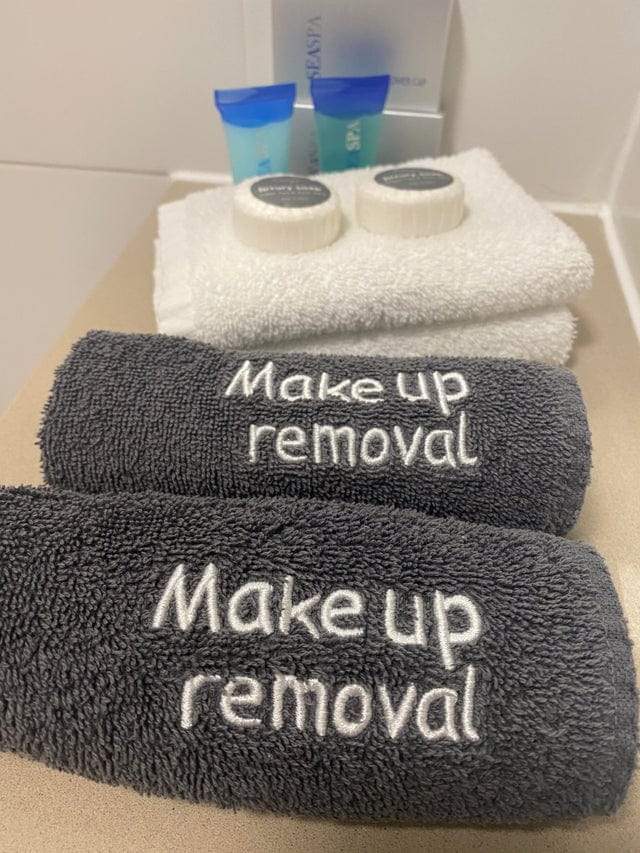 Отдельные полотенца, которыми можно вытирать лицо после снятия макияжа