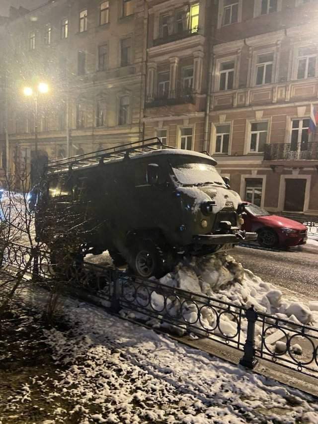 Мушкетерская парковка в центре Петербурга