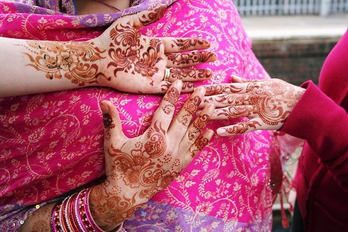 Азиатская свадьба, украшение невесты