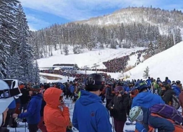 Огромная очередь на лыжной базе