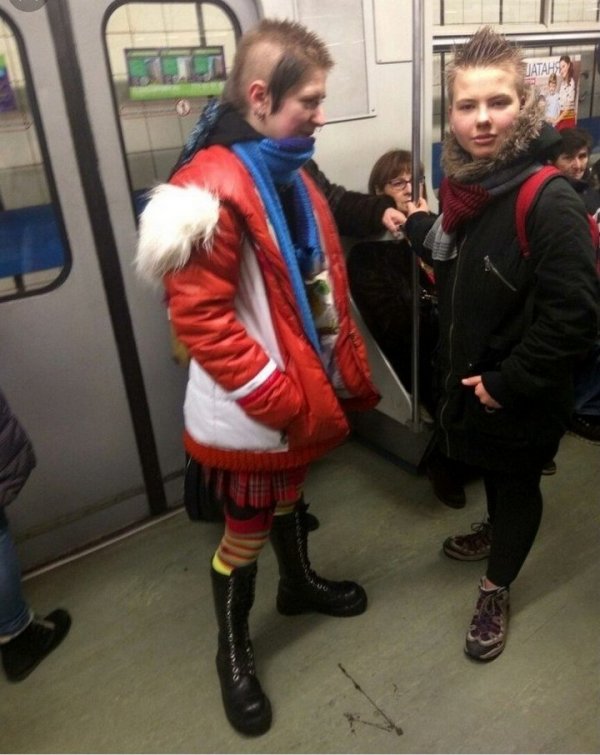 Модники и чудаки из метро Модники и чудаки из метро