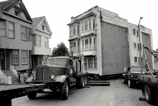 Перевозка целых викторианских домов в 1970-е