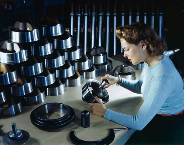 Индустриальные фотографии США 1940-х годов в цвете