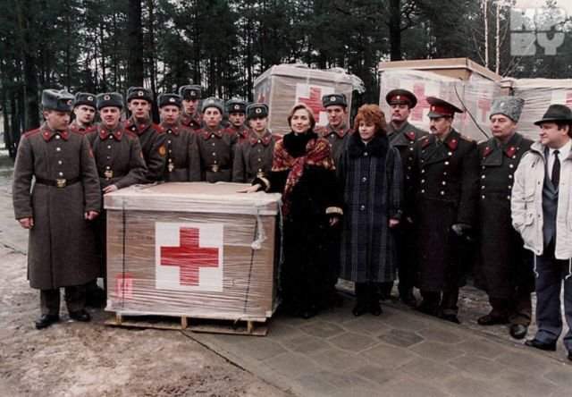 Хиллари Клинтон, белорусские военные и гуманитарная помощь. 1994 год.