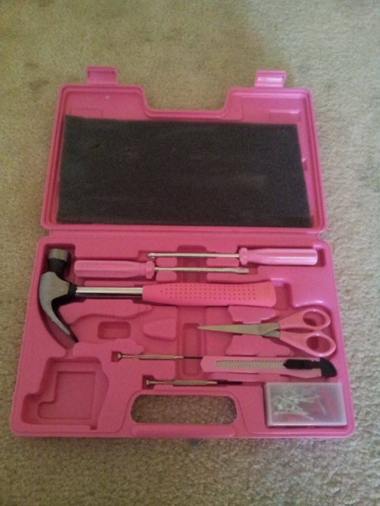 Розовый набор с инструментами