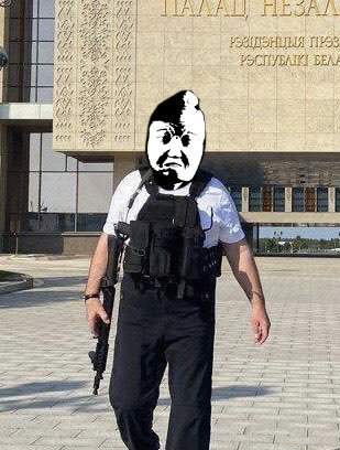 Александр Лукашенко с автоматом - мемы