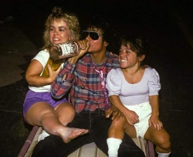 Девушки, водка и Майкл Джексон, 1986, США