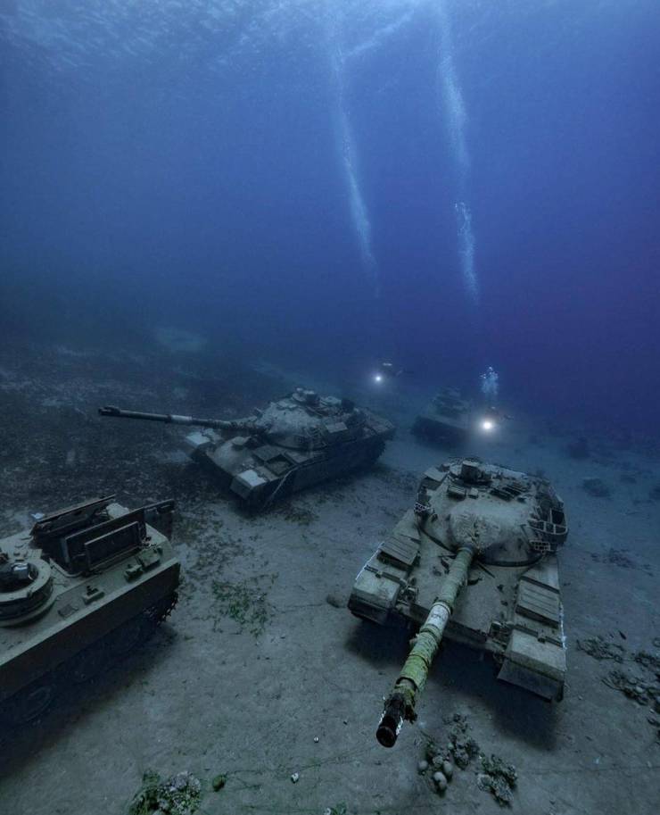 Затонувшие танки