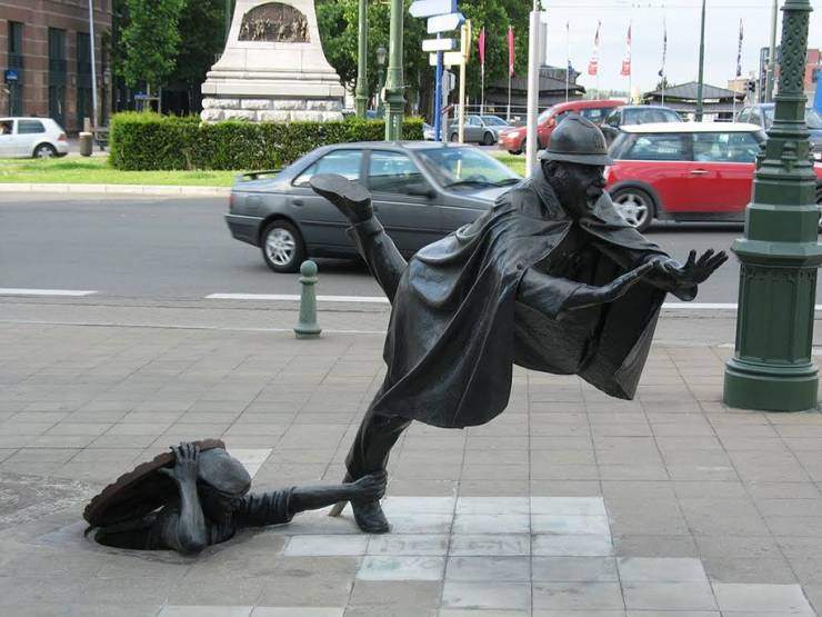Креативная скульптура в городе