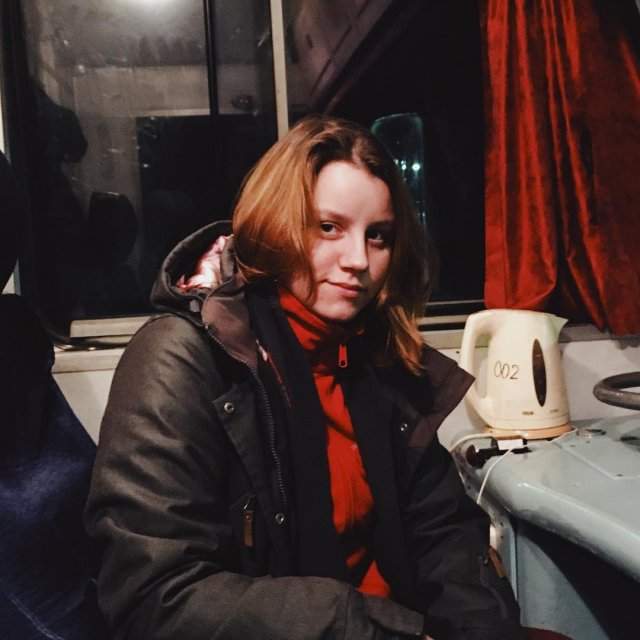 Екатерина Сергеева едет на поезде