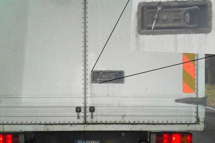 Ложка для закрывания грузовика