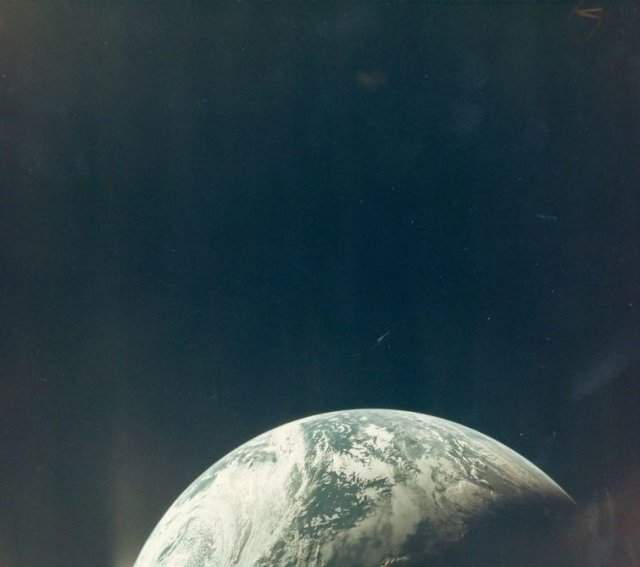 Вид Земли из беспилотного космического корабля «Аполлон-4», 9 ноября 1967 года