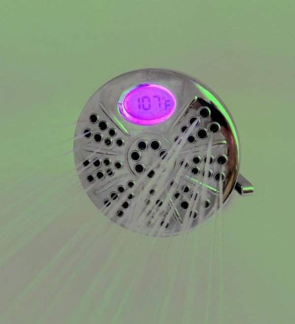 Этот душ позволяет установить необходимую температуру воды
