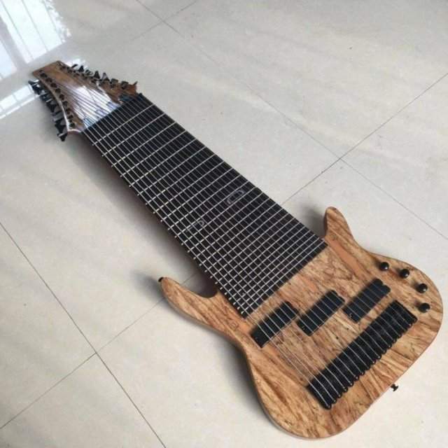Странная гитара