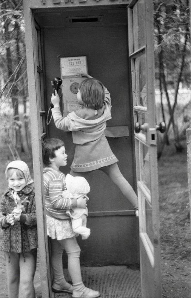 Звонок маме, Москва, 1980 год.