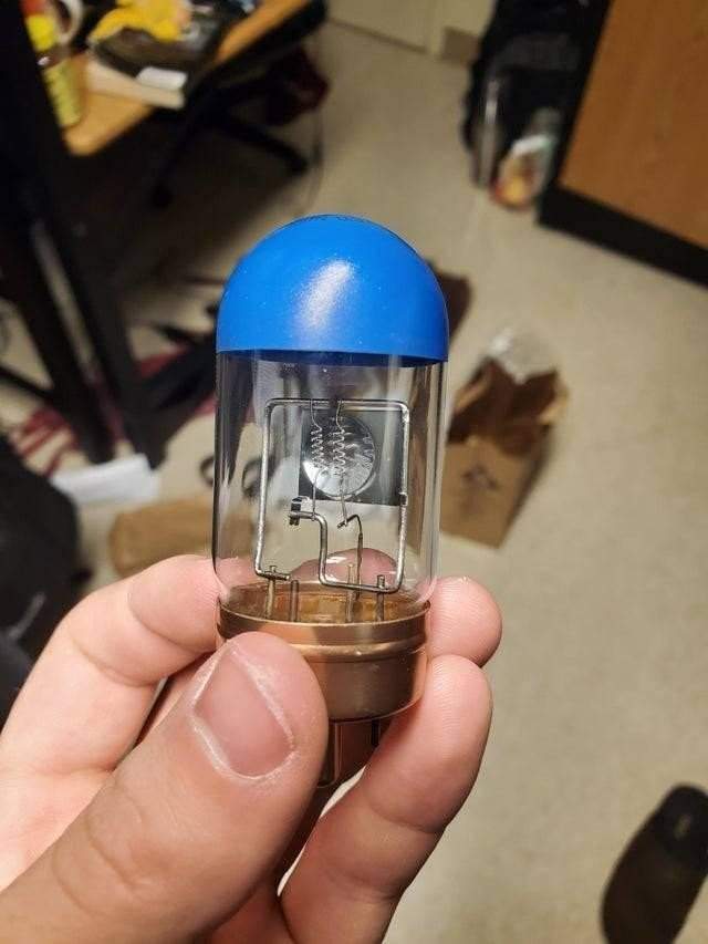 лампочка для проектора