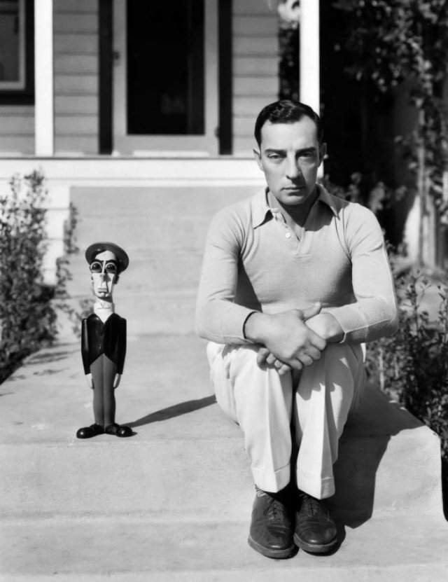 Бастер Китон со своей куклой, 1931 год, Лос–Анджелес