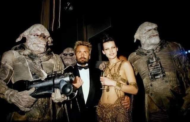 Люк Бессон и Милла Йовович на премьере фильма «Пятый элемент» в Каннах, 1997 год