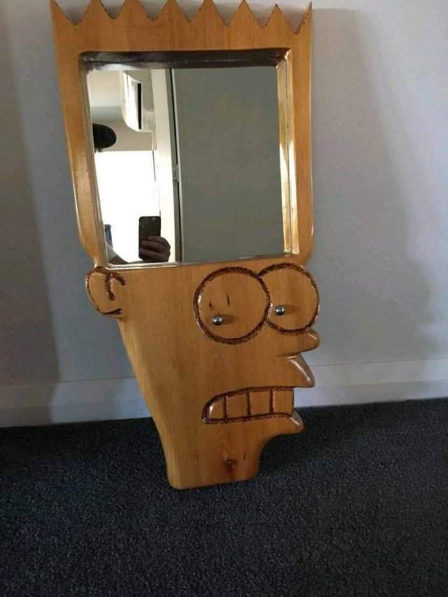 Зеркало в виде Симпсонов