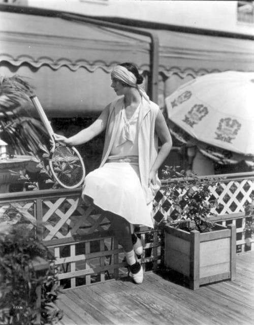 Спортсменка на набережной во Флориде, США, 1920-е.