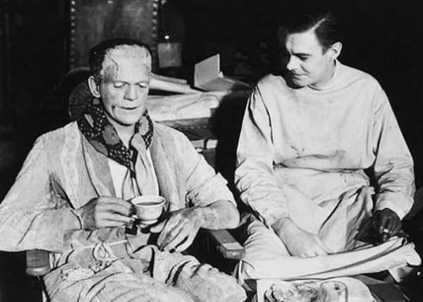 Чаепитие на съёмках фильма &quot;Невеста Франкенштейна&quot;, 1935 год