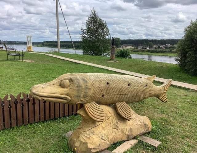 Деревянная скульптура в Тотьме, Вологодская область
