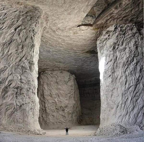 Соляная шахта в Гермсаре, Иран