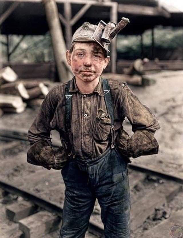 11-летний шахтер после рабочего дня. 1908 год