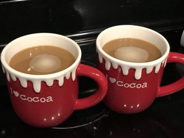 Кофе в кружках для какао