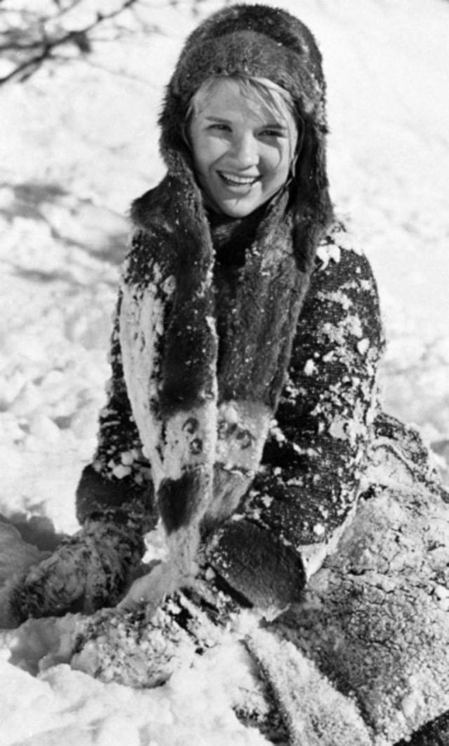 Галина Польских во время съемок фильма «Дикая собака Динго», 1962 г.