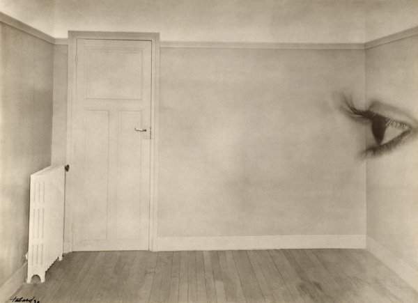 «Комната с глазом», Морис Табар, 1930 год