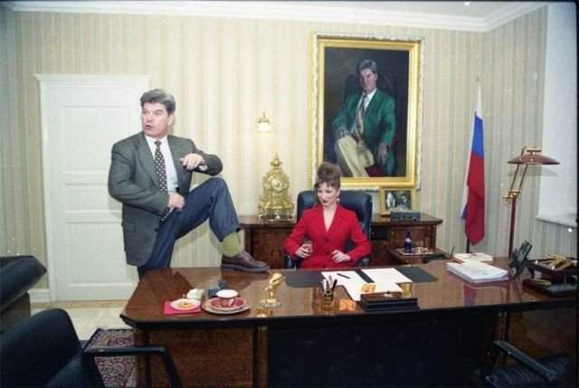 Кандидат в президенты России Владимир Брынцалов и его супруга Наталья Брынцалова. Выборы 1996 года.