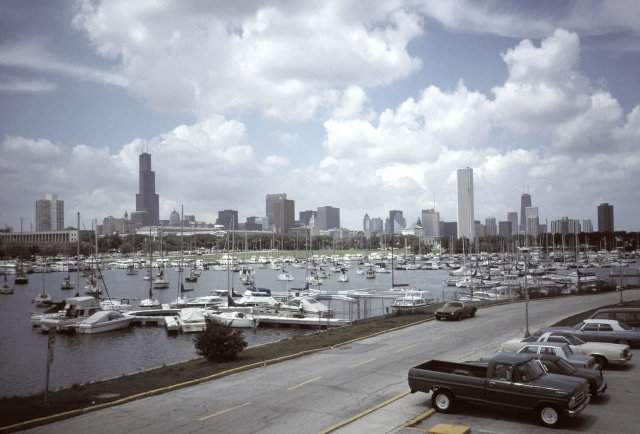 Вид на Чикаго из гавани Бернем, 1984 год.
