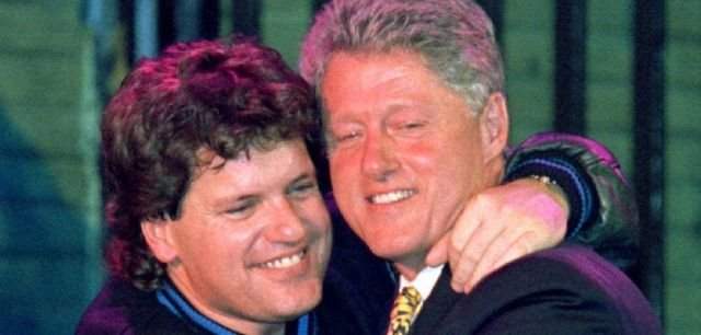 В 2001 году в последний день своего президентства Билл Клинтон снял судимость со своего брата
