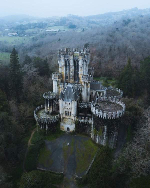 Замок в Испании