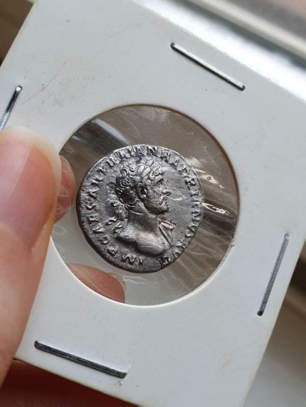 У меня есть монета времён римского императора Адриана, которой почти 2000 лет