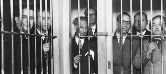 Правительство Каталонии в тюрьме. Барселона. Вторая Испанская Республика. 6 октября 1934 года.