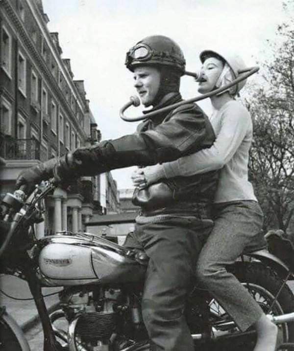 Средство связи водителя и пассажира мотоцикла, 1970-е годы