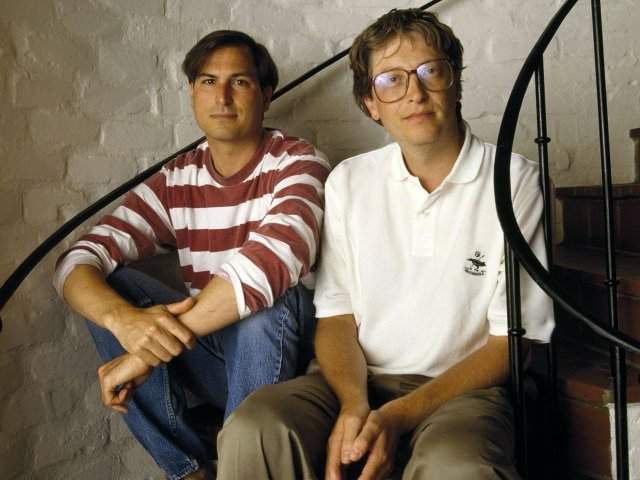 Молодые(и уже успешные) Стив Джобс и Билл Гейтс, начало 90-ых