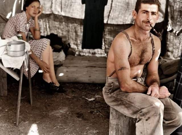Безработные плотники, живущие в палатке. Орегон, США. Август 1939 года.