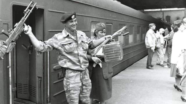 Вернулся! Москва. 1996 г. Казанский вокзал.