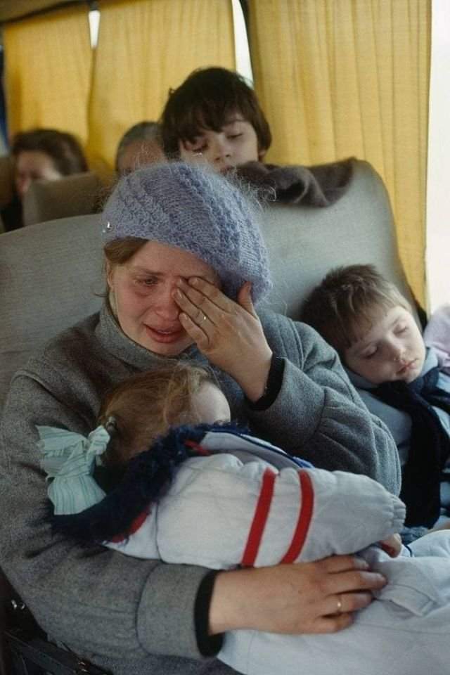 Беженцы покидают Приднестровье, 1992 год.