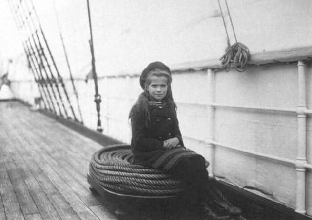 Великая княжна Мария Николаевна на императорской яхте «Полярная Звезда», 1907 год.