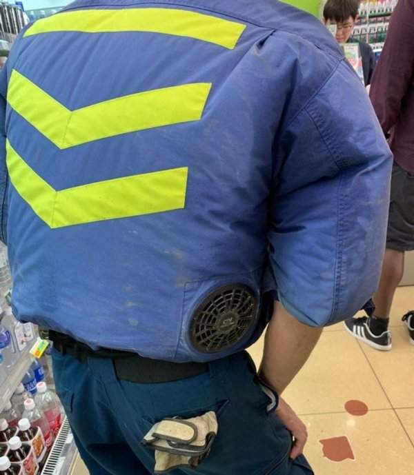 Куртки рабочих снабжены кондиционерами