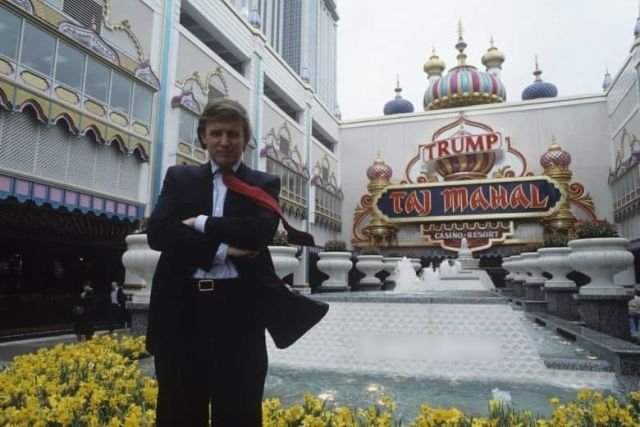 Дональд Трамп и его казино &quot;Трамп Тадж-Махал&quot;, 1990-е годы.